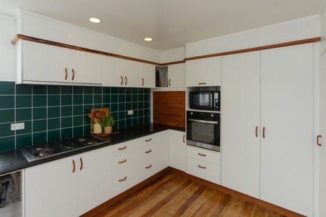 Photo of property in 49 Kenilworth Street, Waipawa, 4210