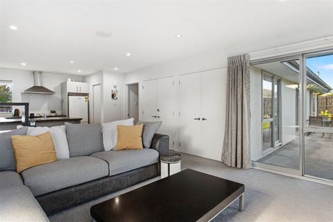 Photo of property in 2/28 Ottawa Road, Wainoni, Christchurch, 8061