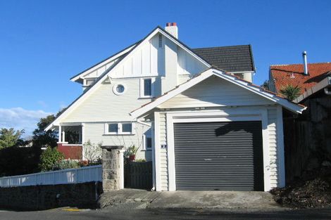 Photo of property in 2 Gladstone Road, Bluff Hill, Napier, 4110