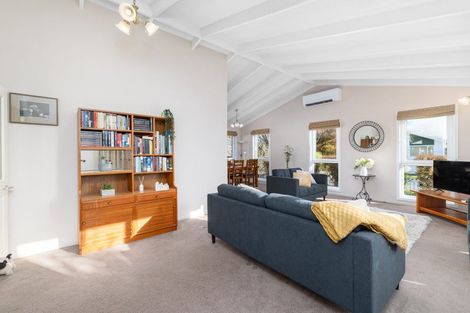 Photo of property in 18 Delaware Crescent, Russley, Christchurch, 8042