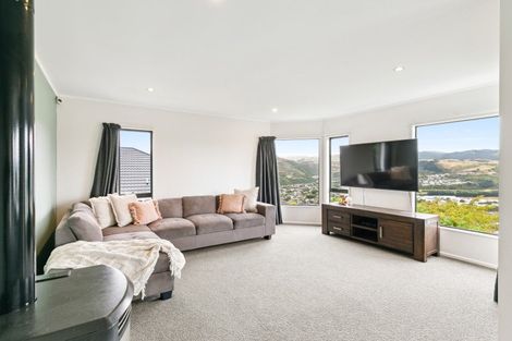 Photo of property in 13 Chastudon Place, Tawa, Wellington, 5028