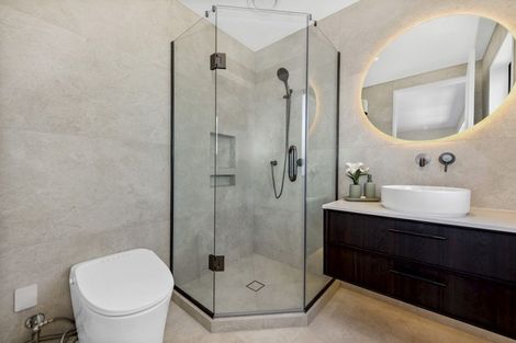 Photo of property in 202 Clovelly Road, Bucklands Beach, Auckland, 2012