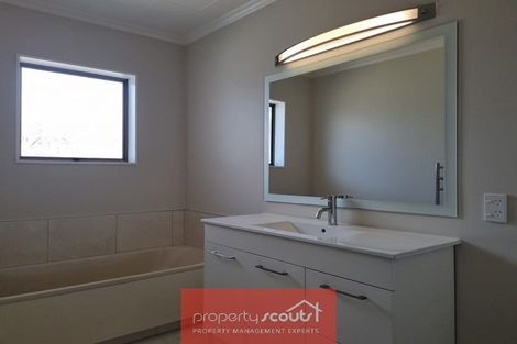Photo of property in 5 Park Lane, Waitara, 4320