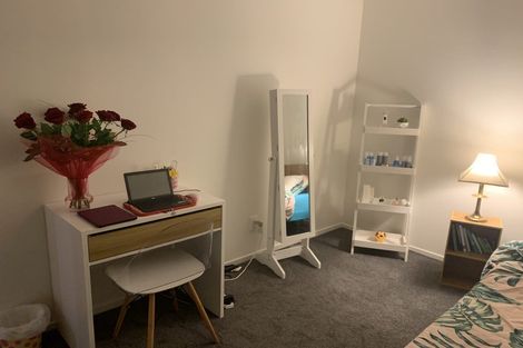 Photo of property in 21 Gala Place, Henderson, Auckland, 0612