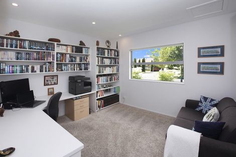 Photo of property in 2 Matisse Place, Burnside, Christchurch, 8053