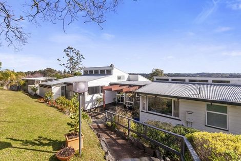 Photo of property in 100 Schnapper Rock Road, Schnapper Rock, Auckland, 0632