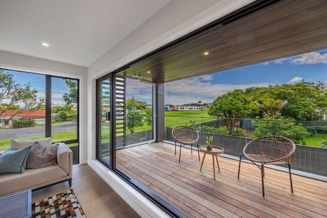Photo of property in 4/20 Williamson Avenue, Belmont, Auckland, 0622