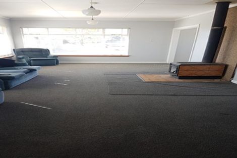 Photo of property in 37 Leeston And Lake Road, Leeston, 7632