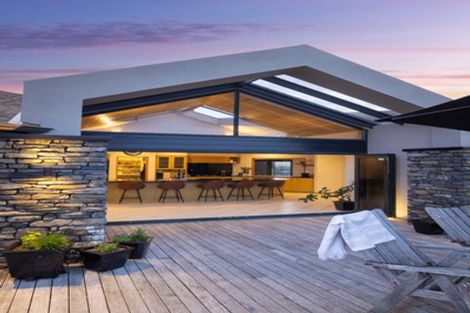 Photo of property in 115 Grand Drive, Orewa, 0931