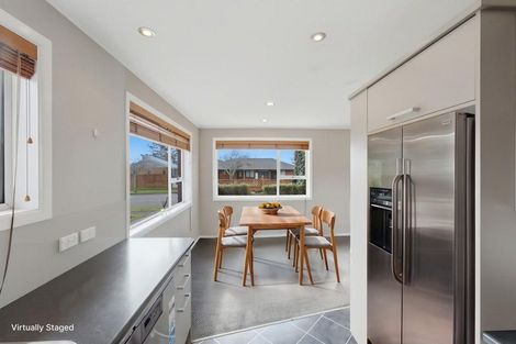 Photo of property in 21 Truby King Street, Merrilands, New Plymouth, 4312