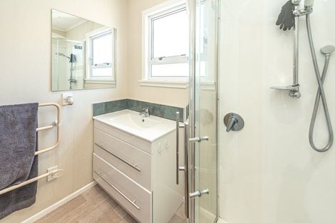 Photo of property in 24 Burns Street, Tawhero, Whanganui, 4501