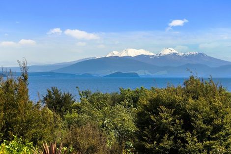 Photo of property in 45 Whakamoenga Point, Acacia Bay, Taupo, 3385