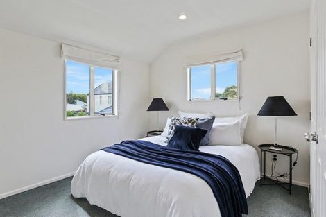 Photo of property in 150 Avonhead Road, Avonhead, Christchurch, 8042