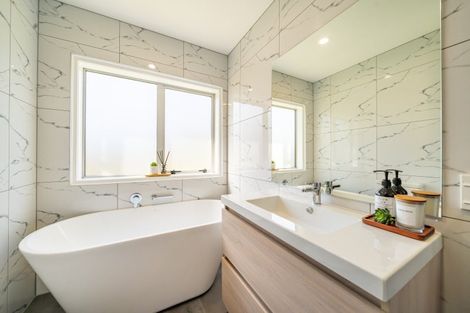 Photo of property in 65 Mount Marua Way, Timberlea, Upper Hutt, 5018