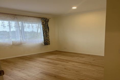 Photo of property in 12 Te Awa Place, Red Beach, 0932