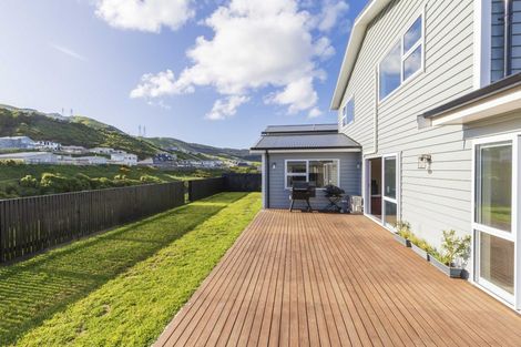 Photo of property in 33 Rochdale Drive, Churton Park, Wellington, 6037