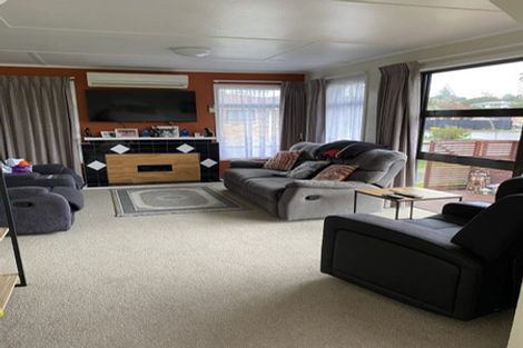 Photo of property in 27 Holloway Place, Forest Lake, Hamilton, 3200