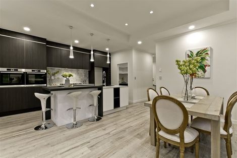 Photo of property in 12 Sir Lincoln Drive, Kumeu, 0810