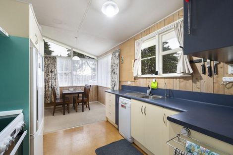 Photo of property in 2 Racecourse Avenue, Marton, 4710