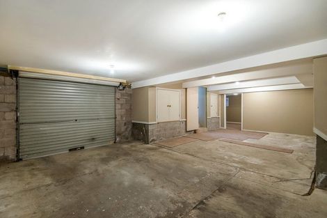 Photo of property in 1/16 Howard Road, Northcote, Auckland, 0627