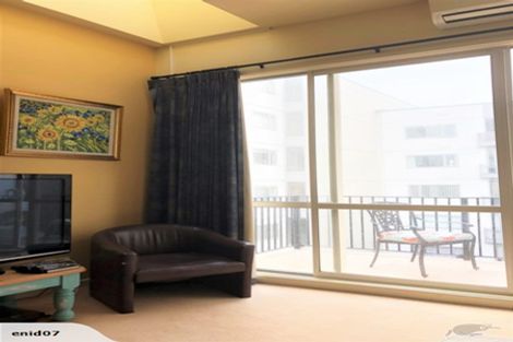 Photo of property in De Vere Apartments, 2/23 Tennyson Street, Te Aro, Wellington, 6011