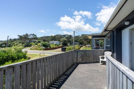 Photo of property in 141 Kahukura Avenue, Waitarere Beach, Levin, 5510