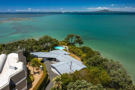 Photo of property in 62 Sharon Road, Waiake, Auckland, 0630