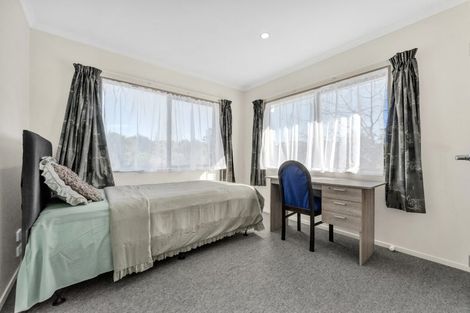 Photo of property in 7 Newfound Way, Glen Eden, Auckland, 0602