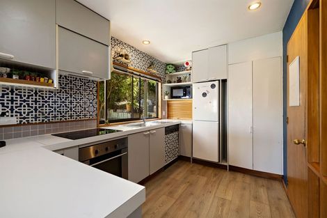 Photo of property in 14 Earnslaw Terrace, Queenstown, 9300