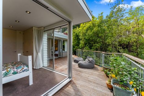 Photo of property in 12b Parr Terrace, Castor Bay, Auckland, 0620