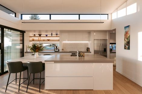 Photo of property in 87 Marine Parade, Mount Maunganui, 3116