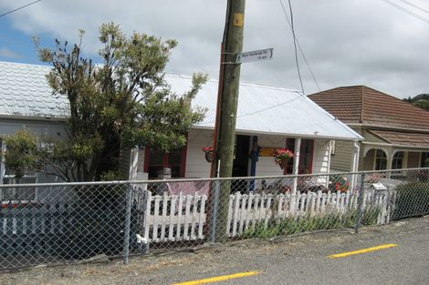 Photo of property in 43 Exeter Street, Lyttelton, 8082