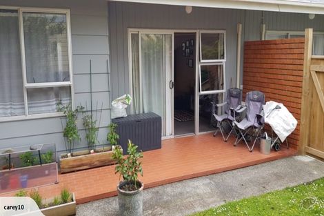 Photo of property in 2/80 Airlie Road, Plimmerton, Porirua, 5026