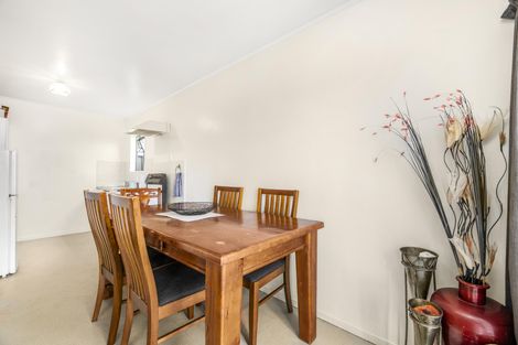 Photo of property in 1/12 De Bloge Place, Clendon Park, Auckland, 2103