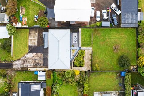 Photo of property in 121 Wallace Road, Mangere Bridge, Auckland, 2022