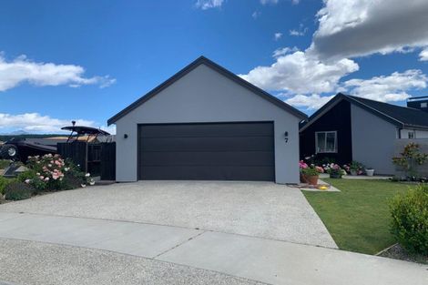 Photo of property in 7 Rocklands Court, Wanaka, 9305