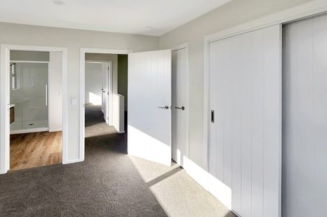 Photo of property in 7/31 Wainuiomata Road, Wainuiomata, Lower Hutt, 5014