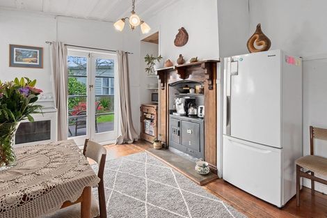 Photo of property in 16 George Street, Hikurangi, 0114