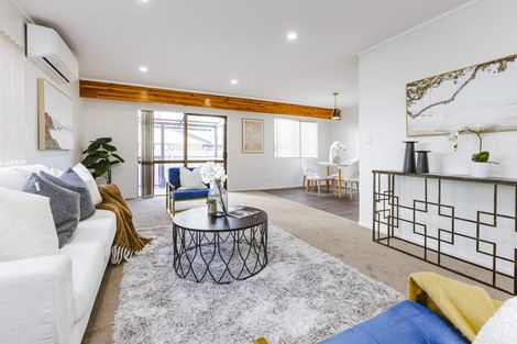 Photo of property in 2/31 Sutton Crescent, Papakura, 2110