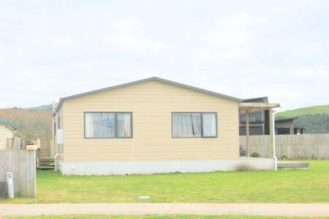 Photo of property in 27 Pipi Dune, Whitianga, 3510