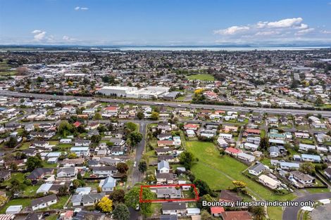 Photo of property in 18 Balloch Street, Randwick Park, Auckland, 2105