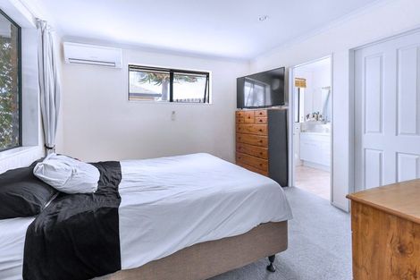 Photo of property in 13 Dorchester Place, Nawton, Hamilton, 3200