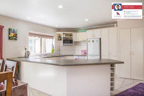 Photo of property in 2/238 Botany Road, Golflands, Auckland, 2013