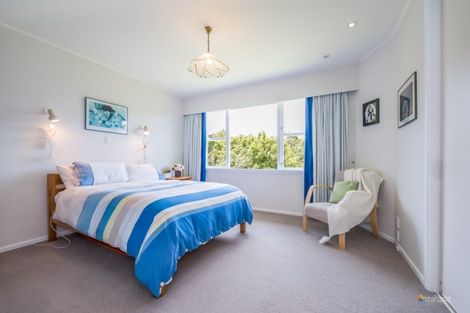 Photo of property in 15 Wilson Grove, Normandale, Lower Hutt, 5010