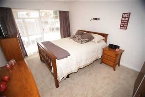Photo of property in 1/200 Waimairi Road, Ilam, Christchurch, 8041