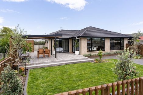 Photo of property in 10 Sovereign Way, Paraparaumu, 5032