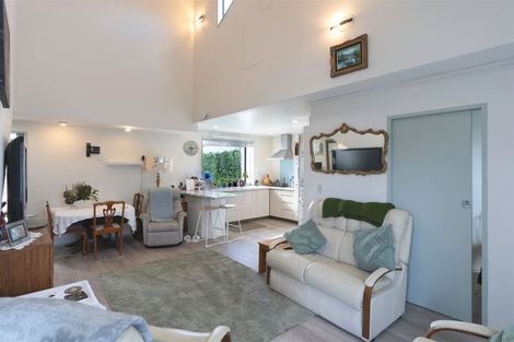 Photo of property in 162a Winchester Street, Levin, 5510