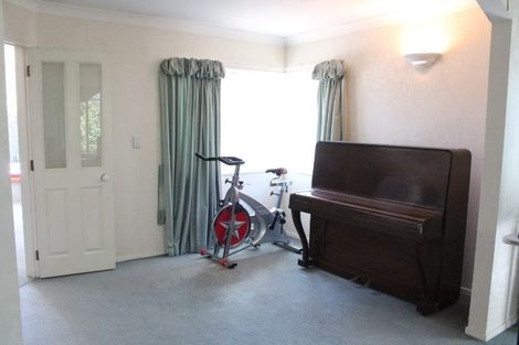 Photo of property in 27 Oakridge Way, Northpark, Auckland, 2013