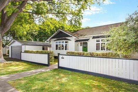 Photo of property in 16 Massey Crescent, St Albans, Christchurch, 8014