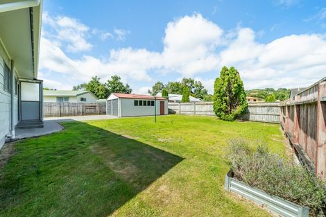 Photo of property in 4 Igloo Place, Red Hill, Papakura, 2110